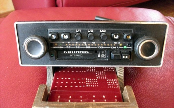 Магнитола Grundig — бортжурнал BMW 5 series Rarität 1978 года на