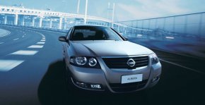 Nissan Almera Classic прекрасно держит дорогу